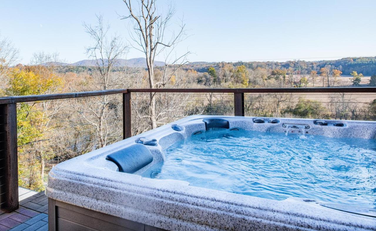 Upstream Penthouse Villa Asheville Exterior photo