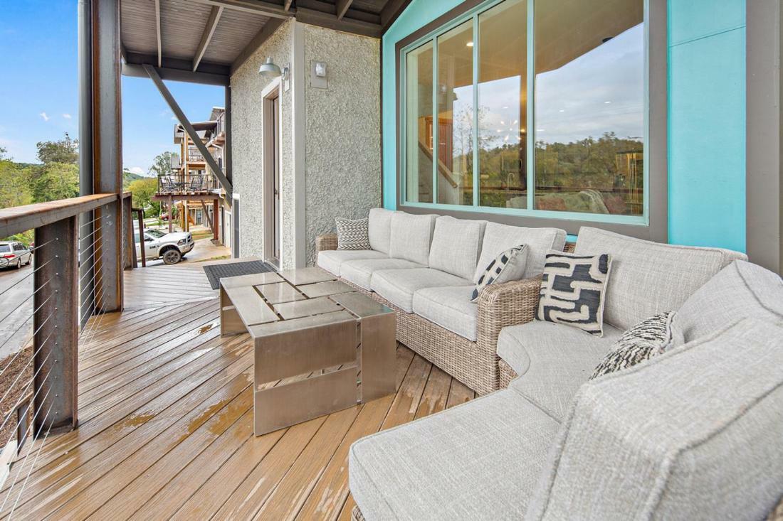 Upstream Penthouse Villa Asheville Exterior photo